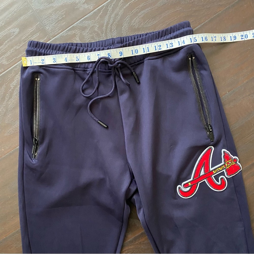 🎉 Host Pick 🎉 Atlanta Braves Pro Luxury 2-Piece Jacket & Joggers Tracksuit - Picture 14 of 16